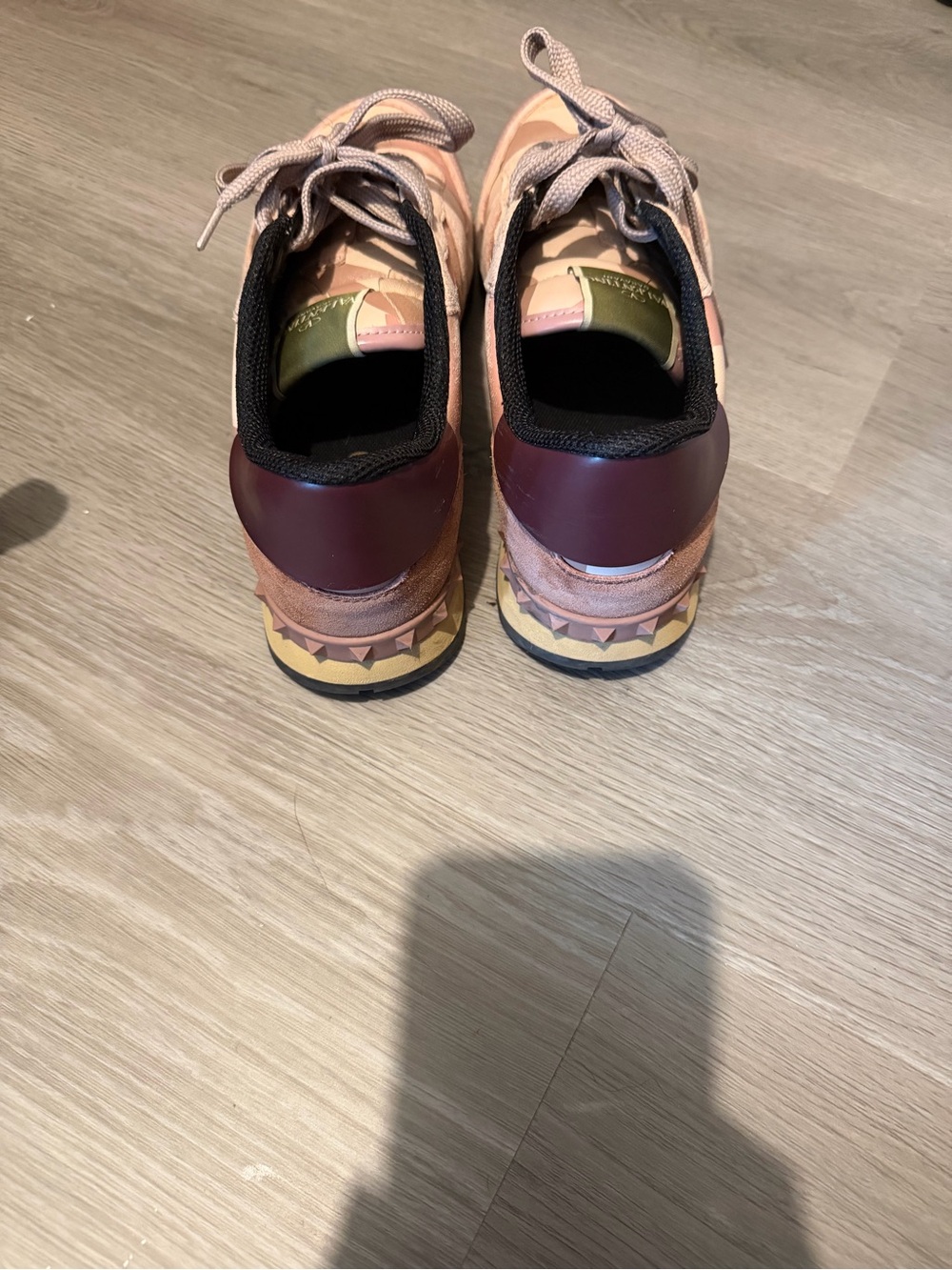Valentino Garavani Pink and Olive Camouflage Runner Sneakers - Picture 3 of 5